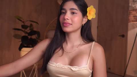 Snapshot of artemia_ chatting on 11/05/25, 02:22 Amanda online show from 11/05/25, 02:22