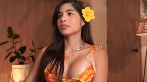 Snapshot of artemia_ chatting on 12/05/25, 12:41 Amanda online show from 12/05/25, 12:41