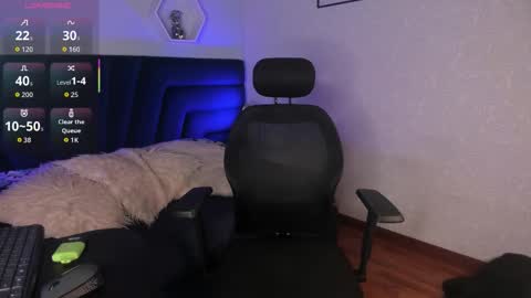 Snapshot of artemis_nyx chatting on 11/13/25, 08:30 artemis_nyx online show from 11/13/25, 08:30