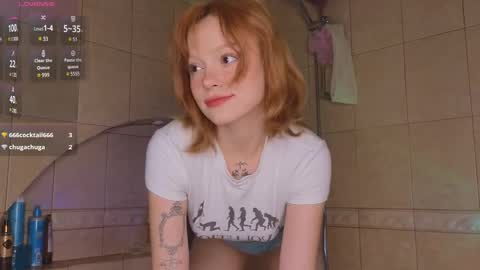 Snapshot of artemisa_meows chatting on 12/14/24, 12:11 SEE U THURSDAY online show from 12/14/24, 12:11