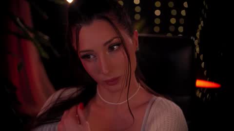 Snapshot of artmarlene chatting on 12/14/25, 12:27 Marlene online show from 12/14/25, 12:27