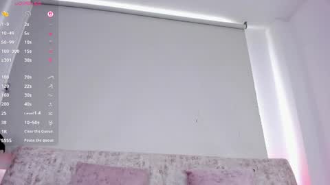 MIA OF artmiajoy online show from 06/19/26, 01:04