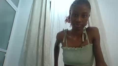 Snapshot of artmilk chatting on 02/21/26, 01:06 artmilk online show from 02/21/26, 01:06