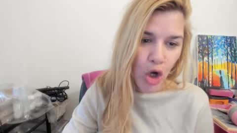 Snapshot of artsyandcraftsy_ chatting on 02/04/26, 10:32 MIA online show from 02/04/26, 10:32