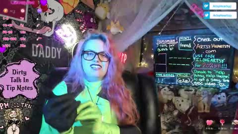 ArtsyHeartsyy online show from 12/20/25, 02:40