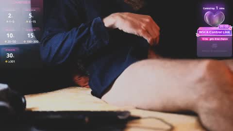 Snapshot of arty_cock chatting on 12/15/24, 08:36 Arty Cock online show from 12/15/24, 08:36