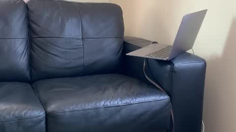 Snapshot of artyparty818 chatting on 04/10/26, 08:46 artyparty818 online show from 04/10/26, 08:46