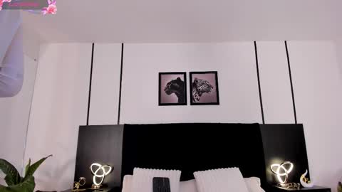 hellen online show from 02/21/26, 03:07