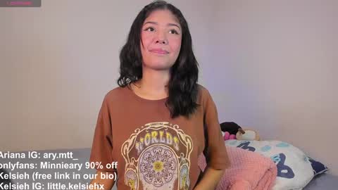 Snapshot of ary_and_kel chatting on 12/18/24, 10:02 Ariana and Kelsieh online show from 12/18/24, 10:02