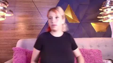 sofia online show from 06/29/26, 10:48