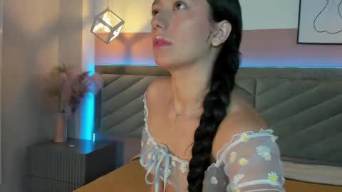 Snapshot of ary_thompson_ chatting on 03/27/26, 12:27 ARY THOMPSON online show from 03/27/26, 12:27