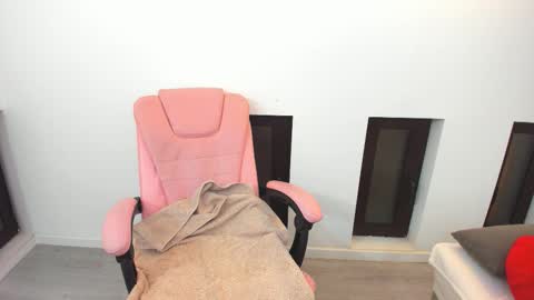 Arya online show from 12/15/25, 05:12