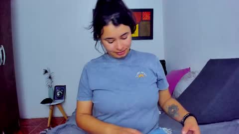 Arya Miller online show from 02/25/25, 09:57
