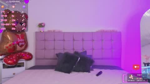 arycooper_ online show from 03/02/26, 12:01