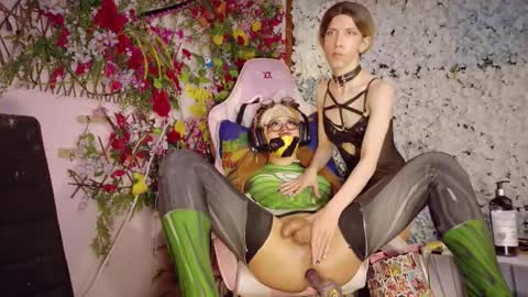 Snapshot of asami_y chatting on 11/13/25, 11:36 Asami online show from 11/13/25, 11:36