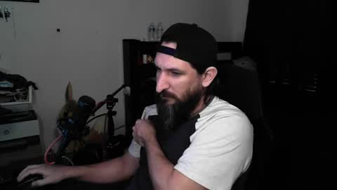 Snapshot of asanator101 chatting on 05/15/26, 08:38 devilPup75 online show from 05/15/26, 08:38