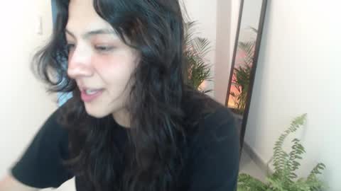 Saray online show from 03/15/26, 12:27