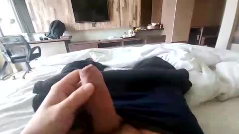 ash795179 online show from 04/08/26, 05:51