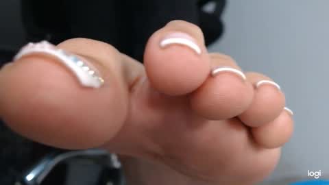 Snapshot of ash_nicefeet chatting on 02/16/25, 03:04 ashley online show from 02/16/25, 03:04