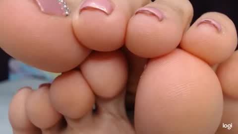 Snapshot of ash_nicefeet chatting on 10/23/25, 03:06 ashley online show from 10/23/25, 03:06