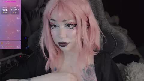 Snapshot of asha_nekooo chatting on 11/13/25, 11:14 Sasha next stream December 4st at 0000- 0030 am German time online show from 11/13/25, 11:14