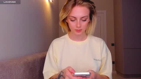 your pretty Ashley online show from 12/05/24, 06:00