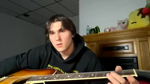 Snapshot of ashbuyersss chatting on 02/02/25, 11:21 ashbuyersss online show from 02/02/25, 11:21