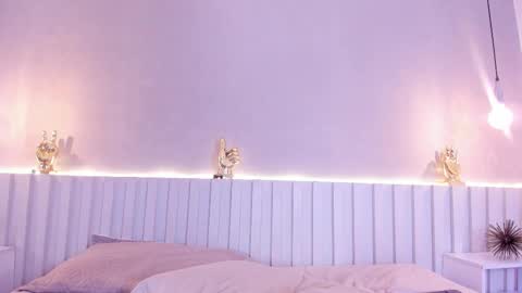 I am Ashley online show from 10/10/25, 07:24