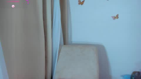 Snapshot of ashelydainii chatting on 06/08/26, 09:59 Dainii INSTAGRAM MANELLYANGEL online show from 06/08/26, 09:59