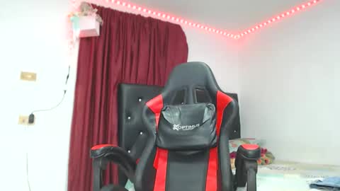 ashelyhots9inches online show from 02/08/26, 09:18