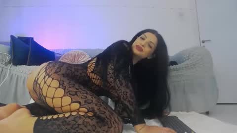 Iris online show from 11/11/25, 06:02