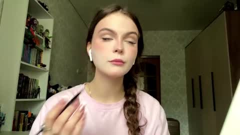 Eva online show from 07/06/26, 07:38