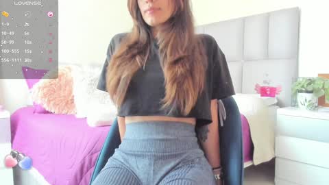 Carolina  online show from 01/25/25, 02:58