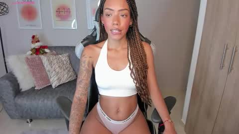 Snapshot of ashley_23a chatting on 11/27/25, 08:33 A S H L E Y online show from 11/27/25, 08:33