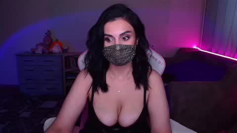   Yasmina   online show from 02/22/25, 08:50