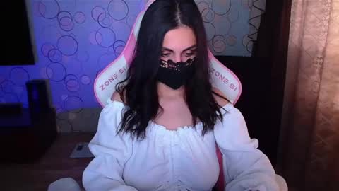   Yasmina   online show from 10/15/25, 04:56