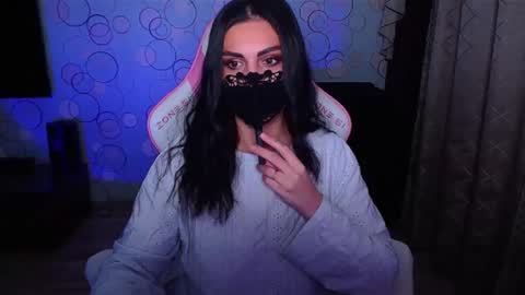   Yasmina   online show from 10/24/25, 03:14