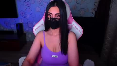   Yasmina   online show from 12/04/25, 04:33