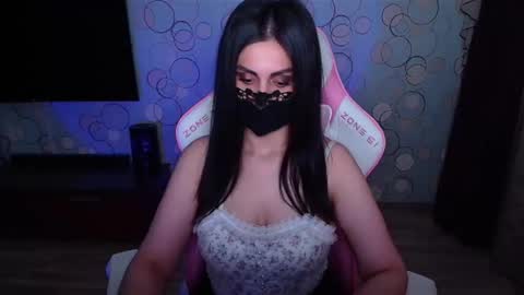   Yasmina   online show from 06/01/26, 05:31