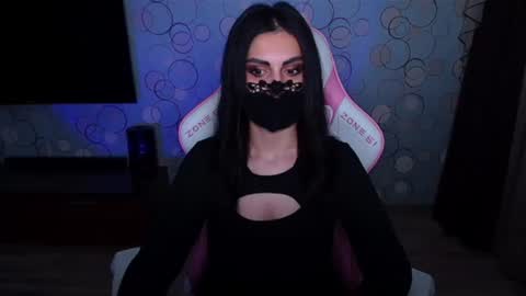 Snapshot of ashley__cooper__ chatting on 06/16/26, 03:31 Yasmina online show from 06/16/26, 03:31