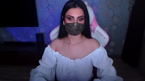 Snapshot of ashley__cooper__ chatting on 06/27/26, 04:39 Yasmina online show from 06/27/26, 04:39