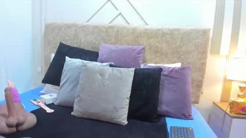 ashley online show from 11/28/25, 01:47