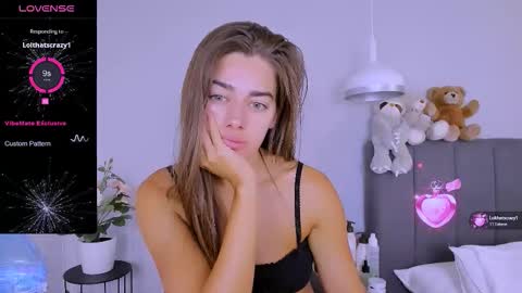 Ashley online show from 09/16/25, 02:51