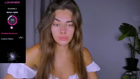 Snapshot of ashley__jess chatting on 07/18/26, 07:50 Ashley online show from 07/18/26, 07:50