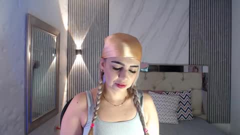 ashley__tylor online show from 02/04/26, 02:17