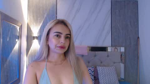 ashley__tylor online show from 04/18/26, 02:26
