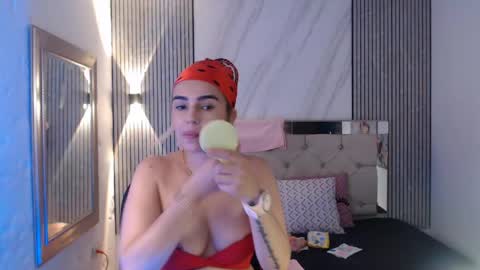 ashley__tylor online show from 05/09/26, 08:36