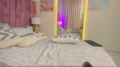 ashley_beaomunt online show from 02/18/26, 05:53