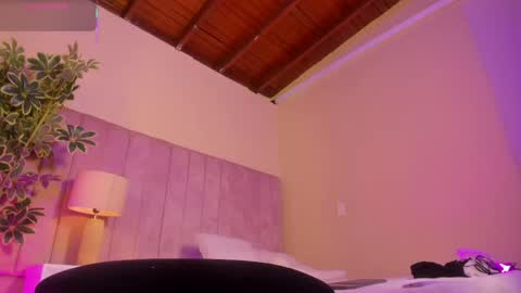 ashley_beaomunt online show from 04/17/26, 11:13