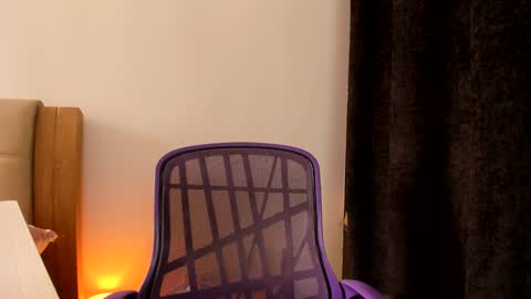 Soy Ash online show from 01/05/25, 06:13